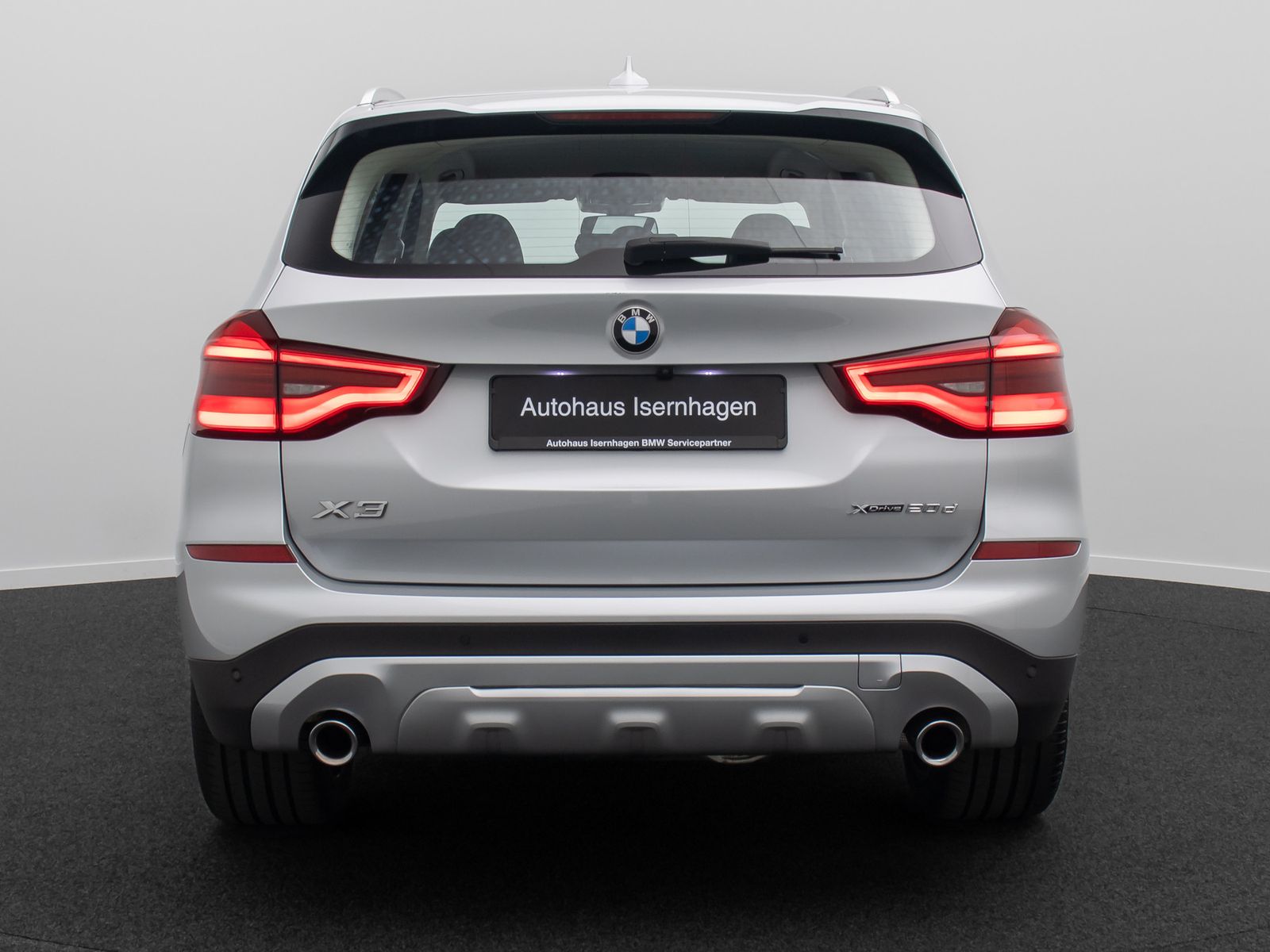 Fahrzeugabbildung BMW X3 xD20d  xLine Kamera DAB CockPit+AHK Sport 20"