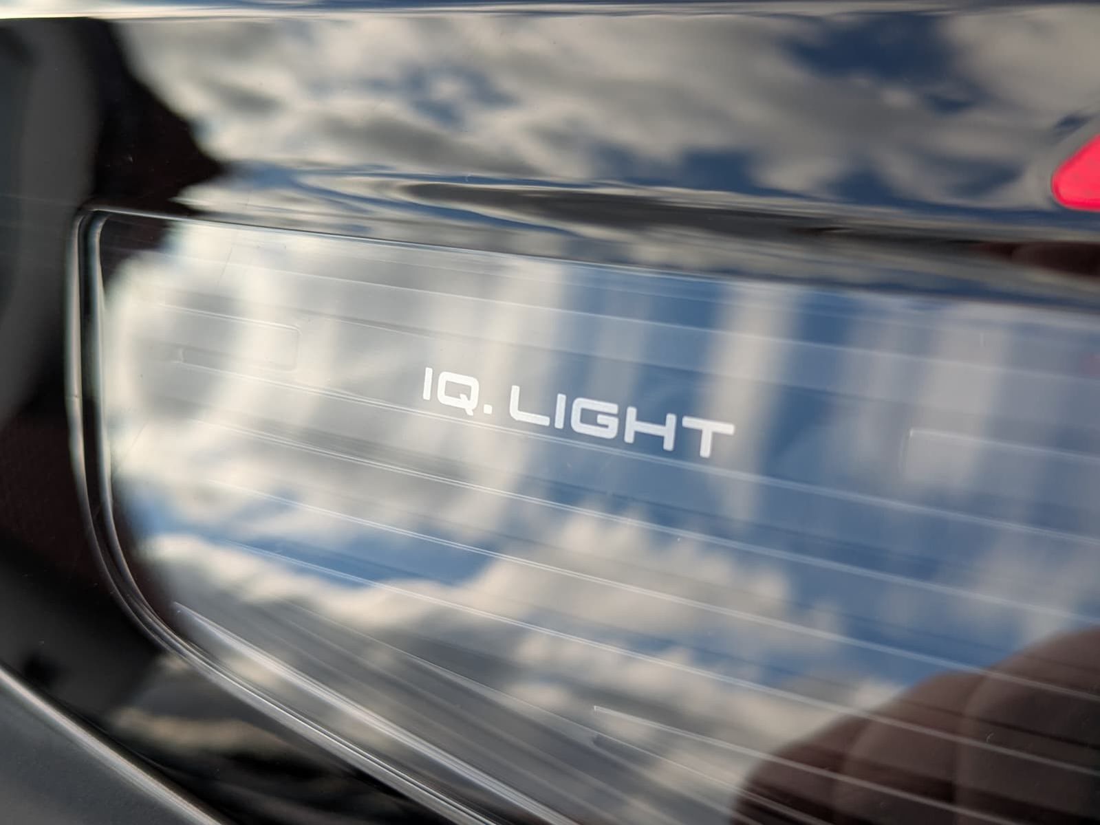 Fahrzeugabbildung Volkswagen Tayron 2.0 TDI 4M R-Line 7Si*MATRIX*AHK*PANO*HUD