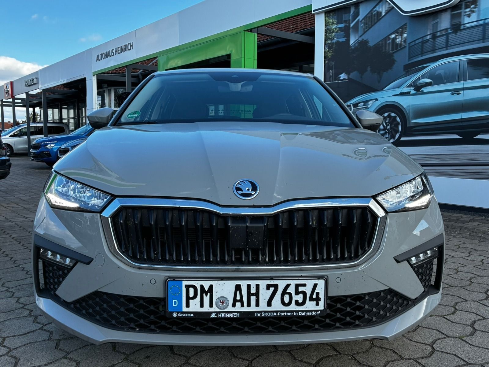 Fahrzeugabbildung SKODA Scala TSI DSG*RFK*NAVI*LED