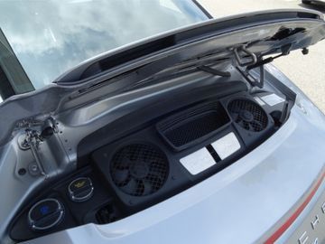 Fahrzeugabbildung Porsche 911 Carrera 4 Autom.