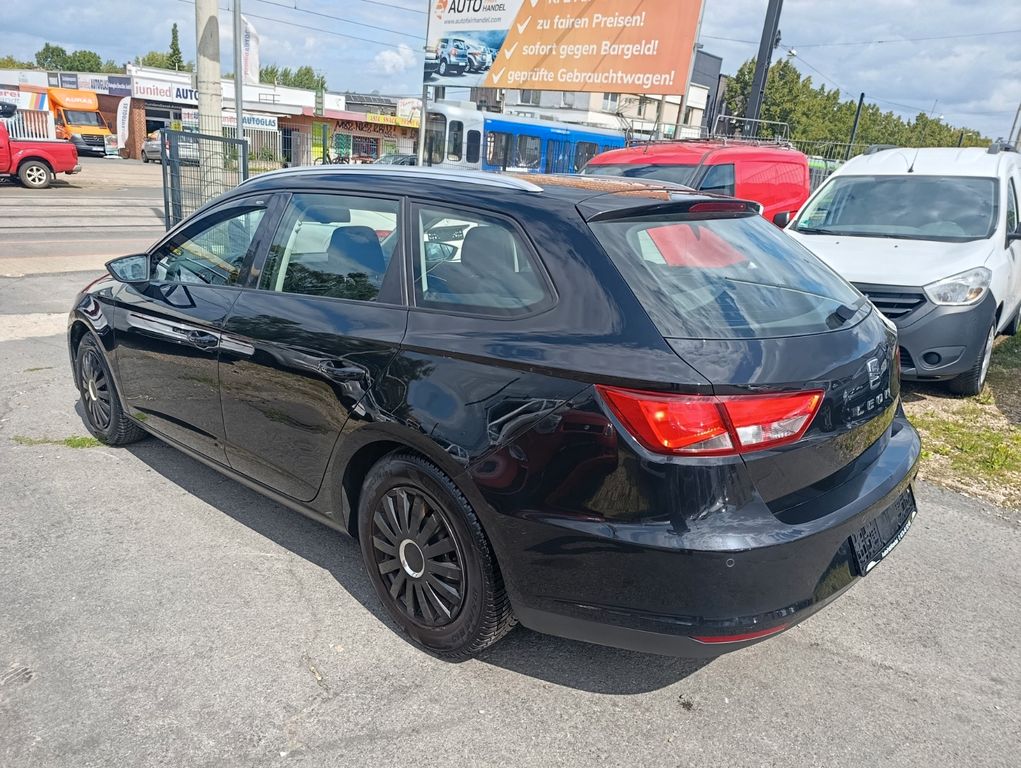 SEAT Leon ST Style*SITZH*PDC*KLIMA*TEMP*MFL*4EL FENST