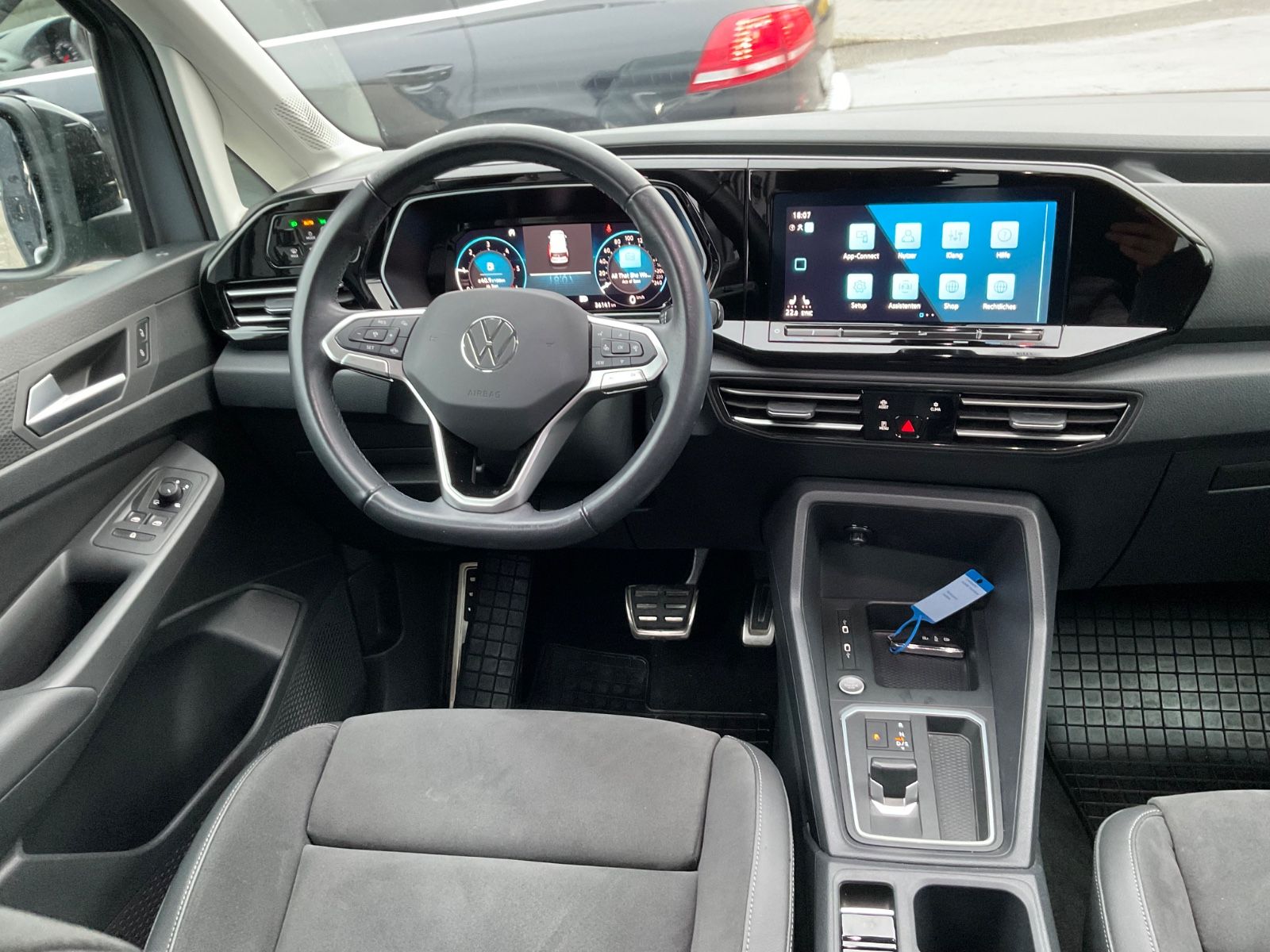 Fahrzeugabbildung Volkswagen Caddy 2.0 TDI DSG,Auto,Style,Navi,ACC,LED