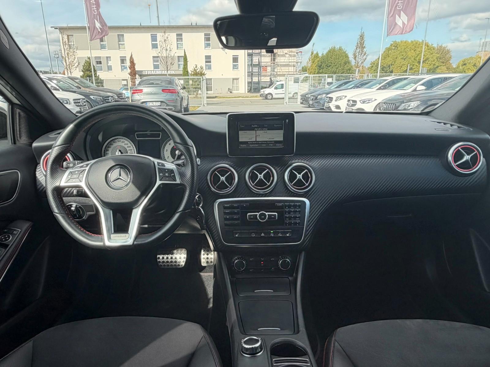 Mercedes-Benz A 180 AMG-LINE A45 UMBAU*NAVI*SZHZ*BI-XENON