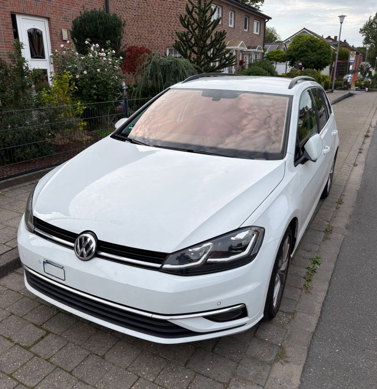 Image of Volkswagen Golf