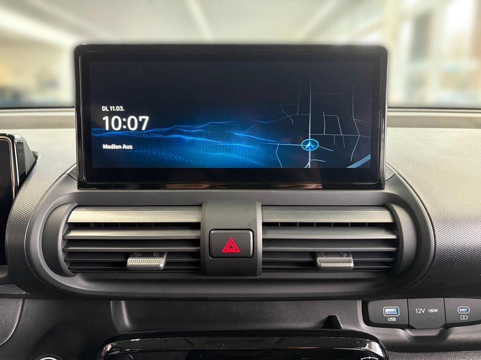 Fahrzeugabbildung Hyundai INSTER Elektro 42kWh Trend