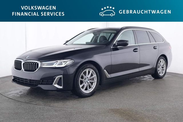 BMW 530 d Touring xDrive 3.0 Steptronic Pano*AHK*Led