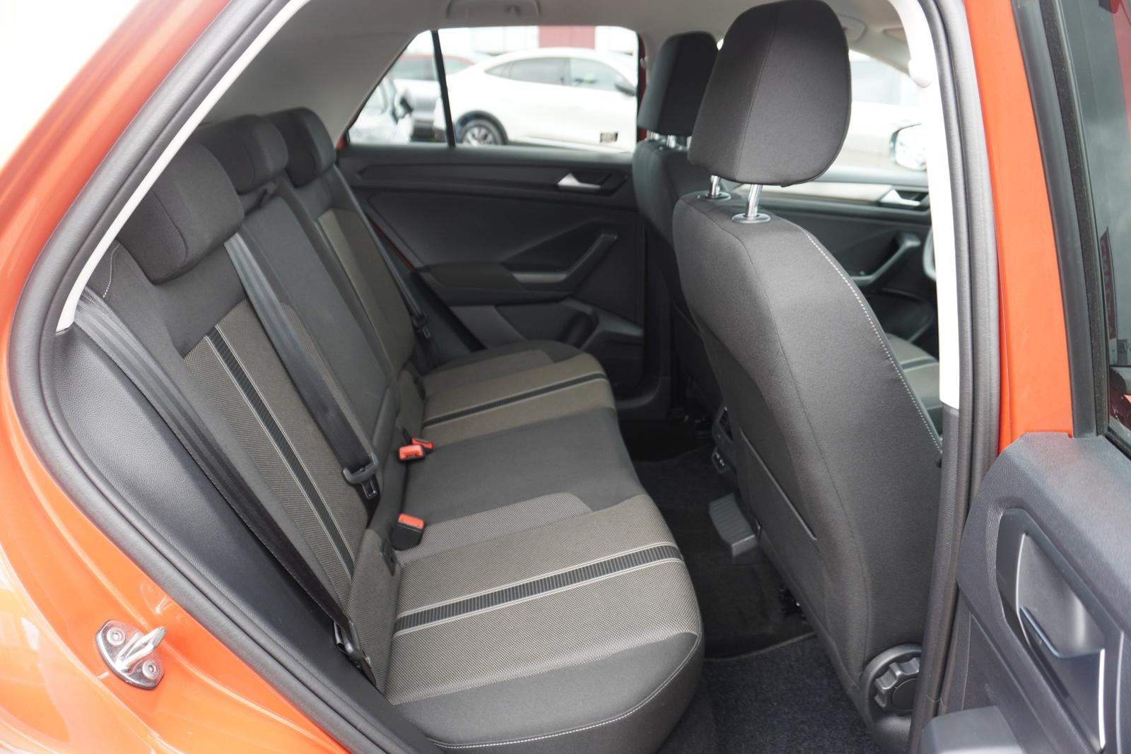 Volkswagen T-Roc 1.5 TSI DSG LED Navi Sitzheizung, миниатюра 27