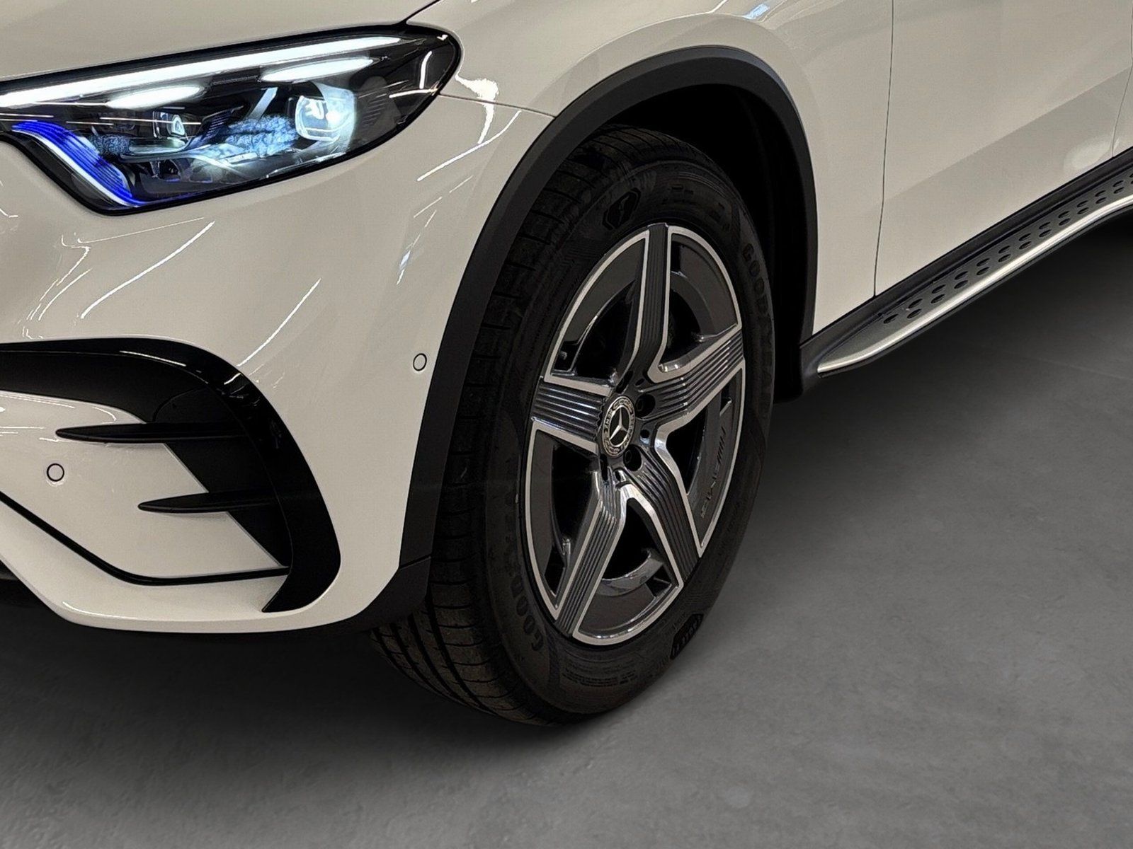 Fahrzeugabbildung Mercedes-Benz GLC 220 d 4M Plus*STDHZG*Pano*HUD*DIGITAL*360°*