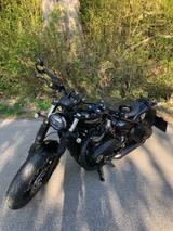 Triumph Bonneville Bobber Black (Oehlins) besser als neu - MOTORRAD BOBBER
