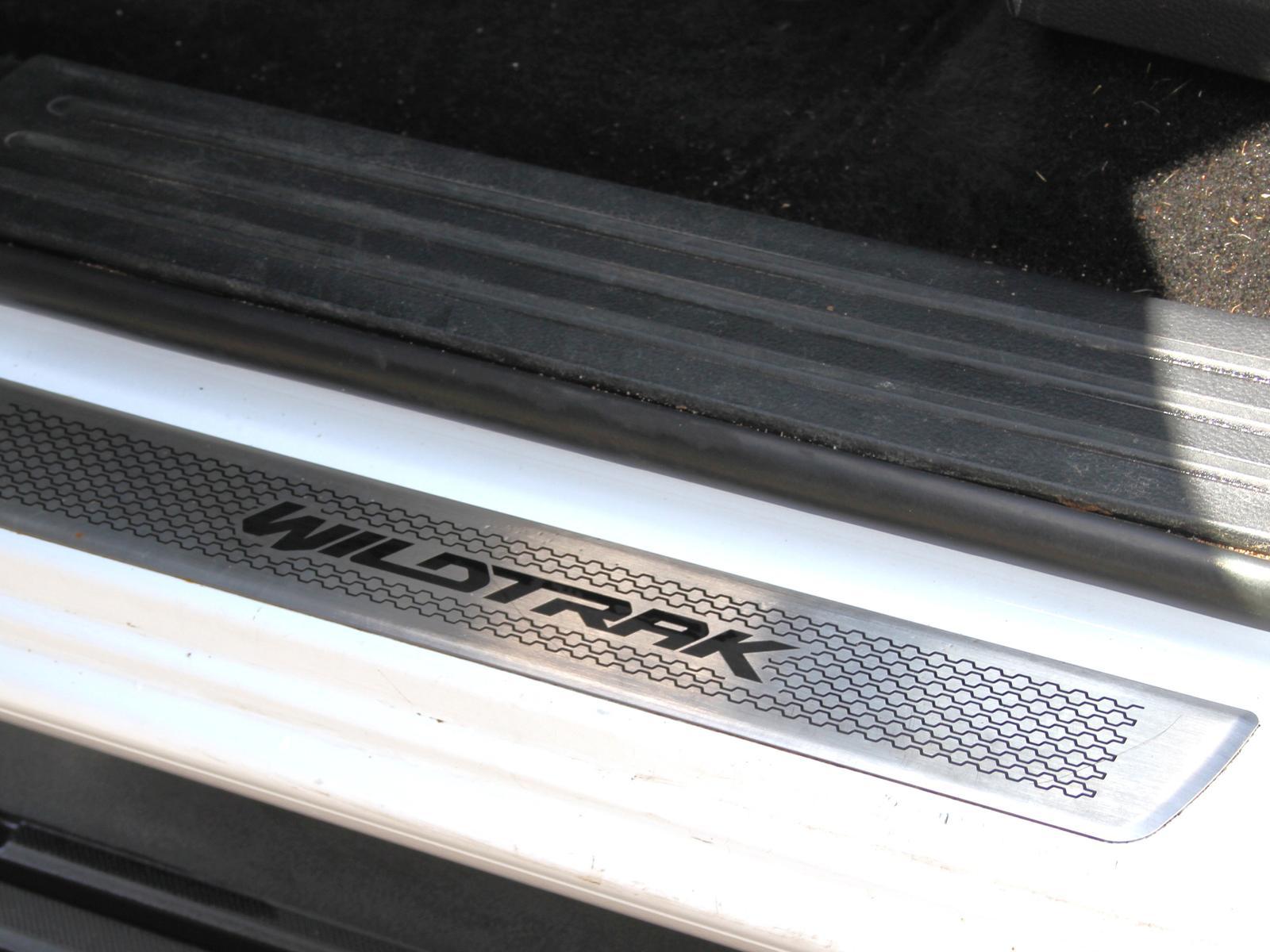 Ford Ranger 2.0 EB Wildtrak DoKa ACC elektr Rollo AHK
