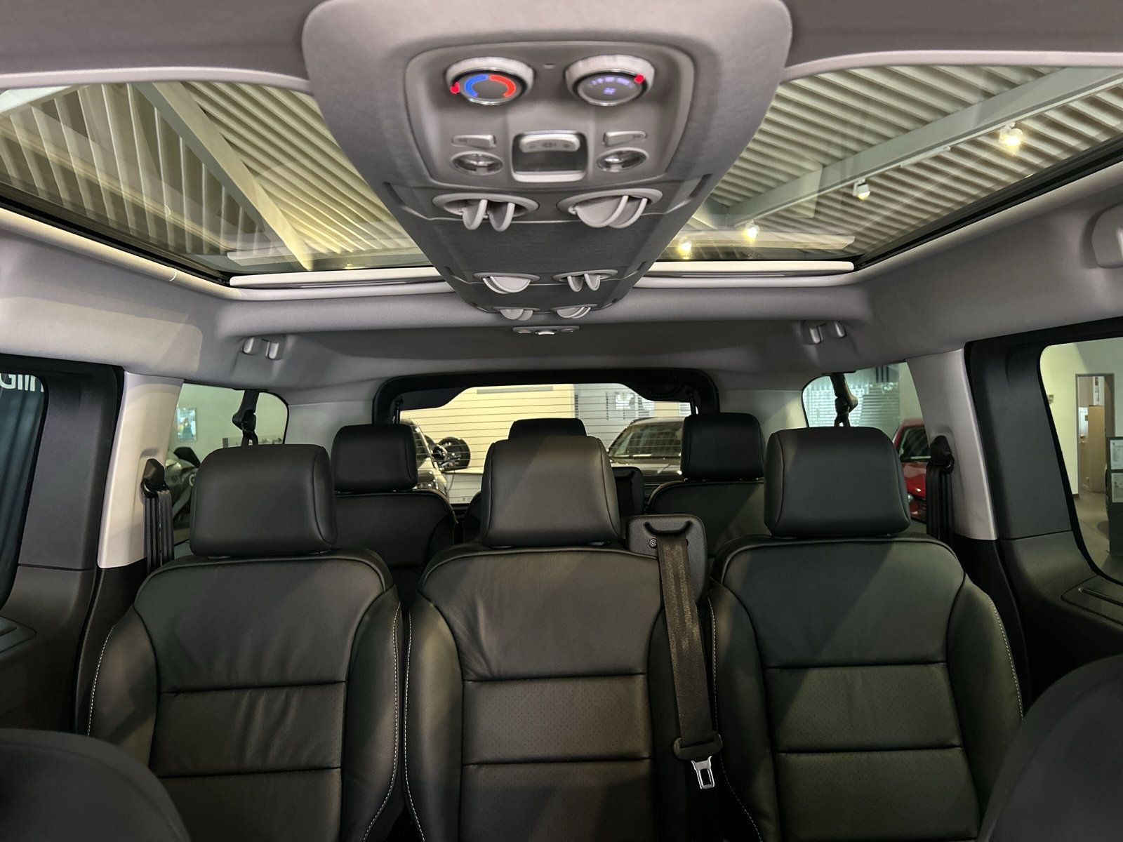 Peugeot Traveller - Bild 6