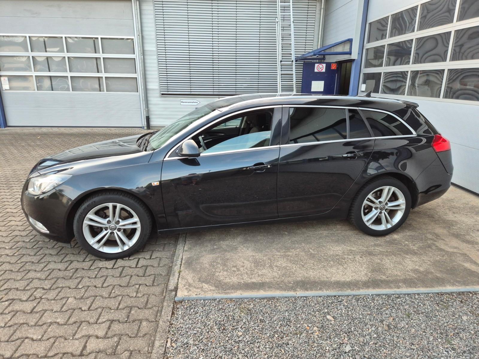 Opel Insignia 2011 — photo 6