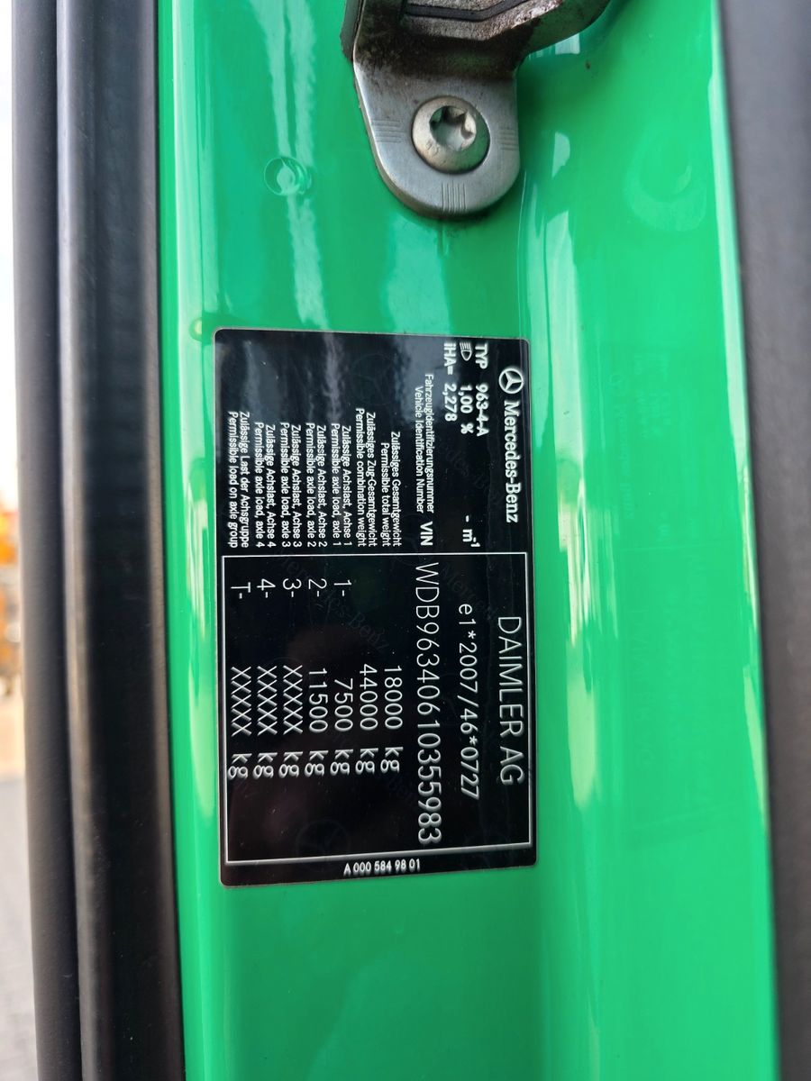 Fahrzeugabbildung Mercedes-Benz Actros 1851 LSnRL Hubsattelplatte Retarder