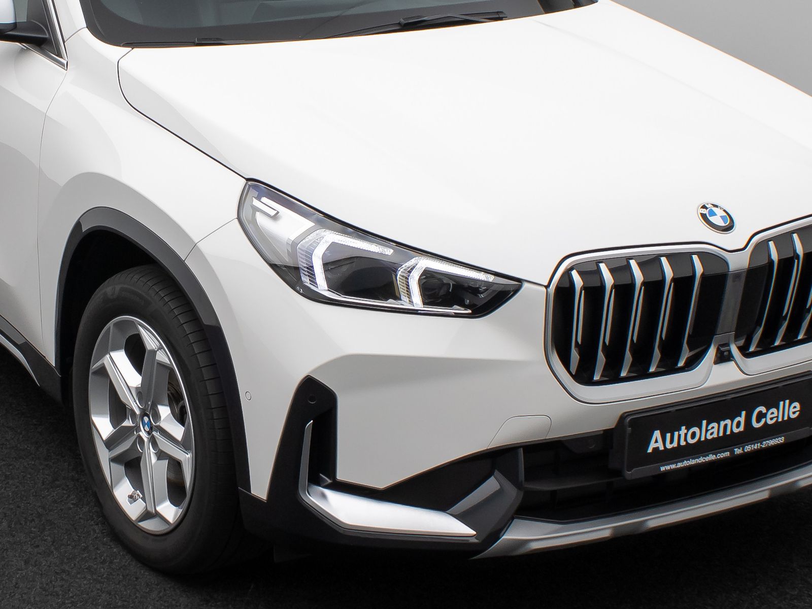 Fahrzeugabbildung BMW X1 xD20d xLine 360°Panorama HUD DAB Komfort AHK