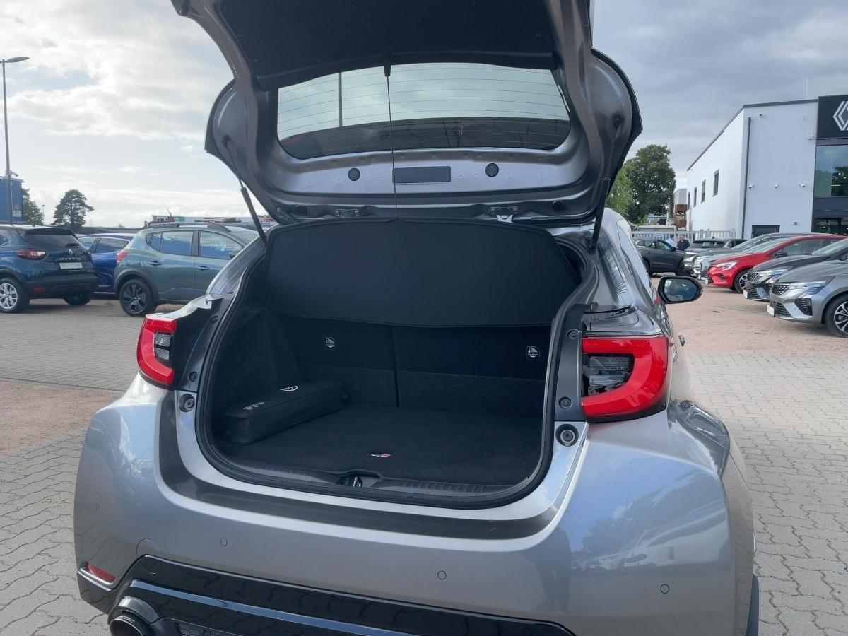 Toyota GR Yaris 1.6 Turbo GR +CARBON+MILLTEK+HR-FEDERN+