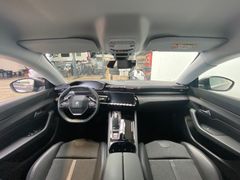 Fahrzeugabbildung Peugeot 508 Hybrid Allure Pack Autom. LED Navi ACC 17"
