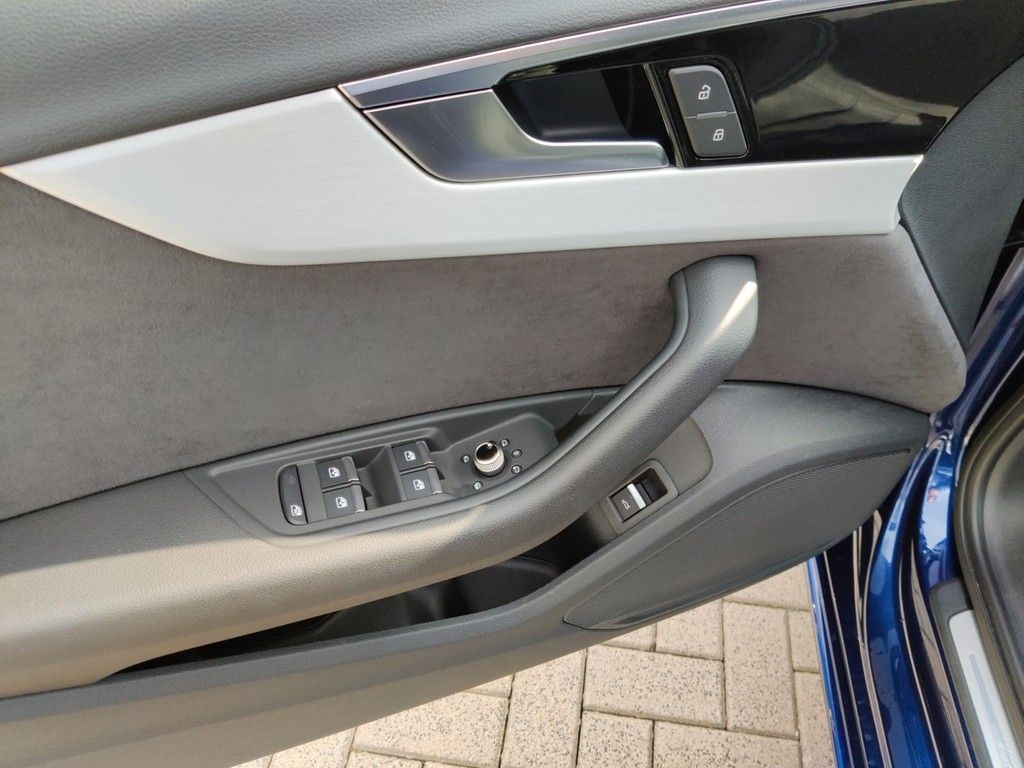 Audi A4 - Bild 12