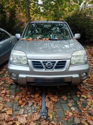 Nissan  X Trail