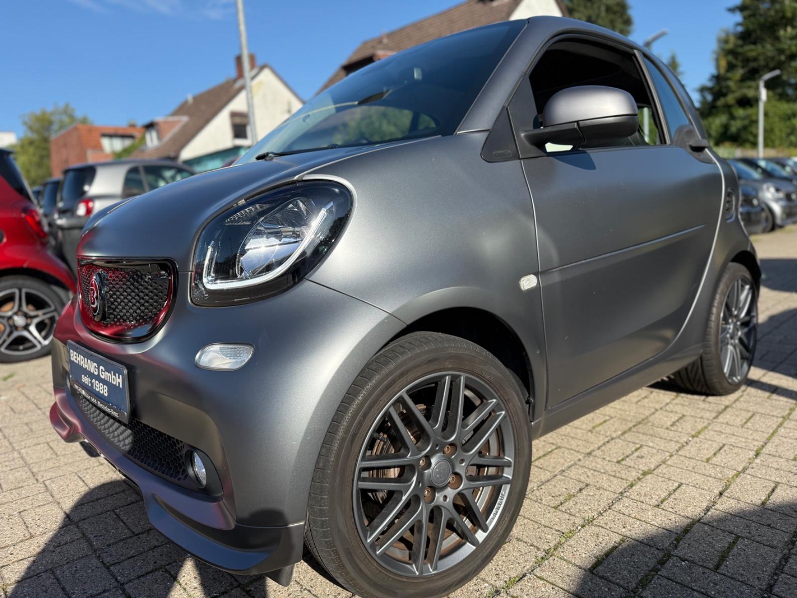 Smart ForTwo BRABUS*JBL*PANORAMA*KAMERA*NAVI*AMBIENTE*