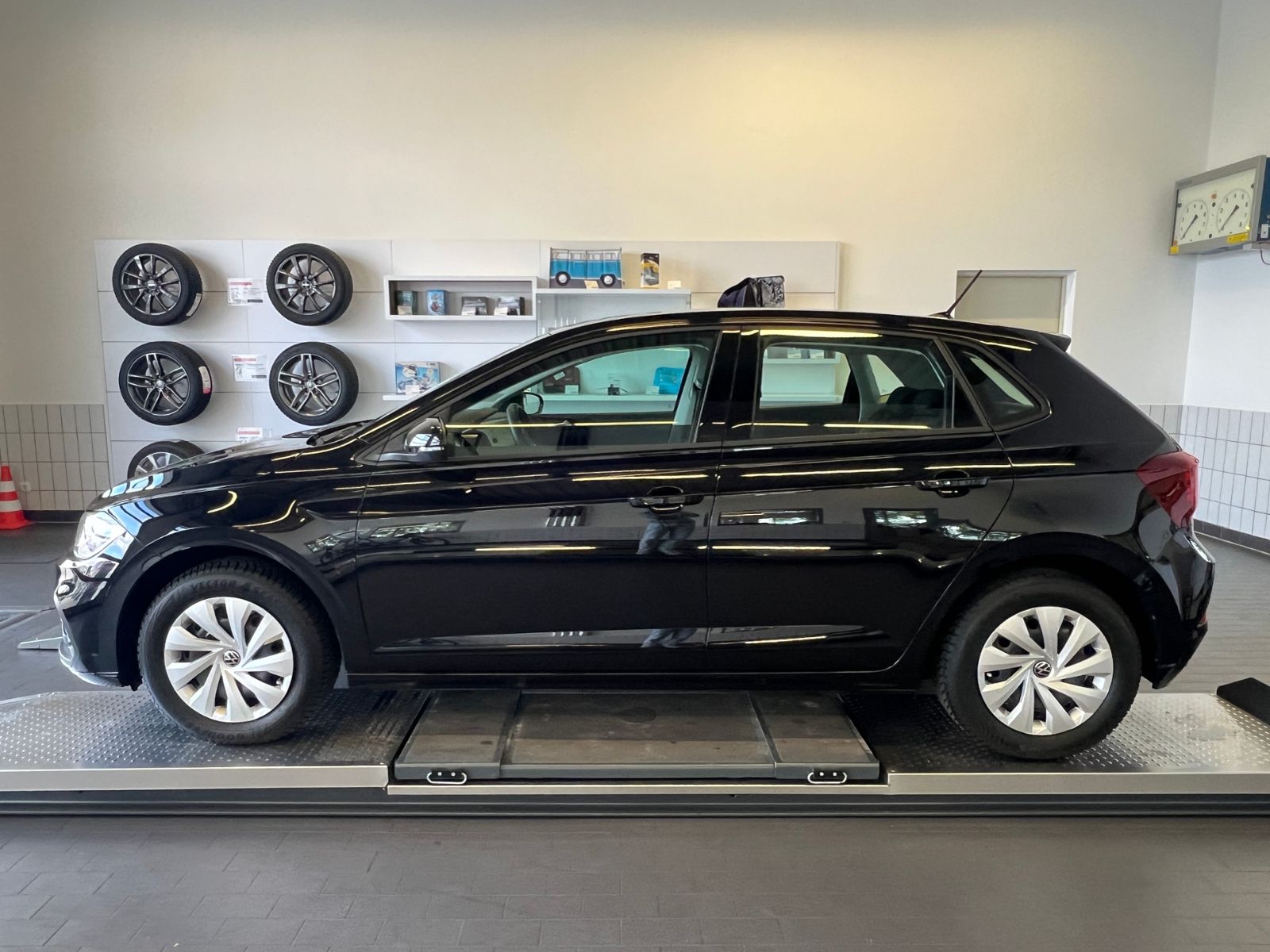 Fahrzeugabbildung Volkswagen Polo Life 1.0 MPI *Garantie,LED,Digital Cockpit*