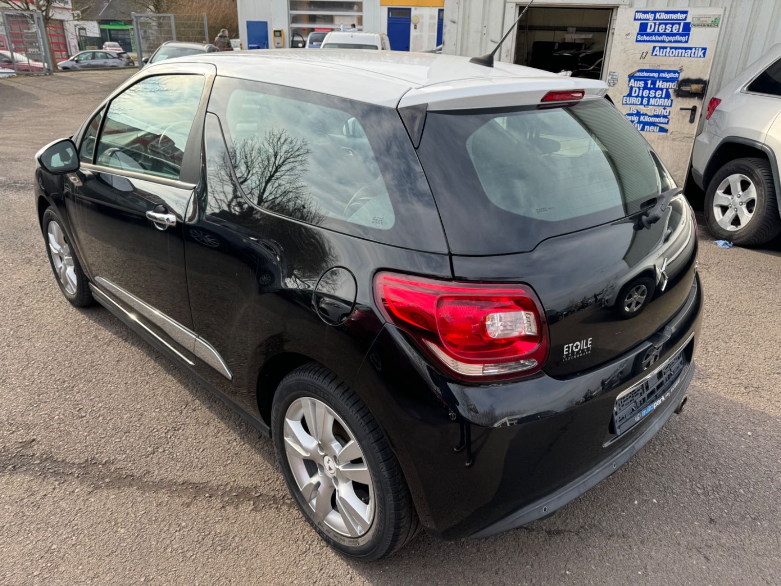 Fahrzeugabbildung Citroën DS3 TEMPOMAT LED PDC BII COLOR