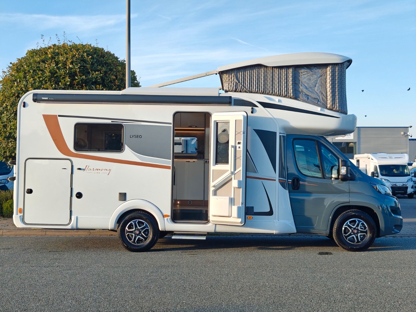 Fahrzeugabbildung Bürstner Lyseo TD Gallery 649 G Harmony Line - Backofen!