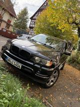BMW X5 4.4i - - BMW X5 aus 2001: 4.4