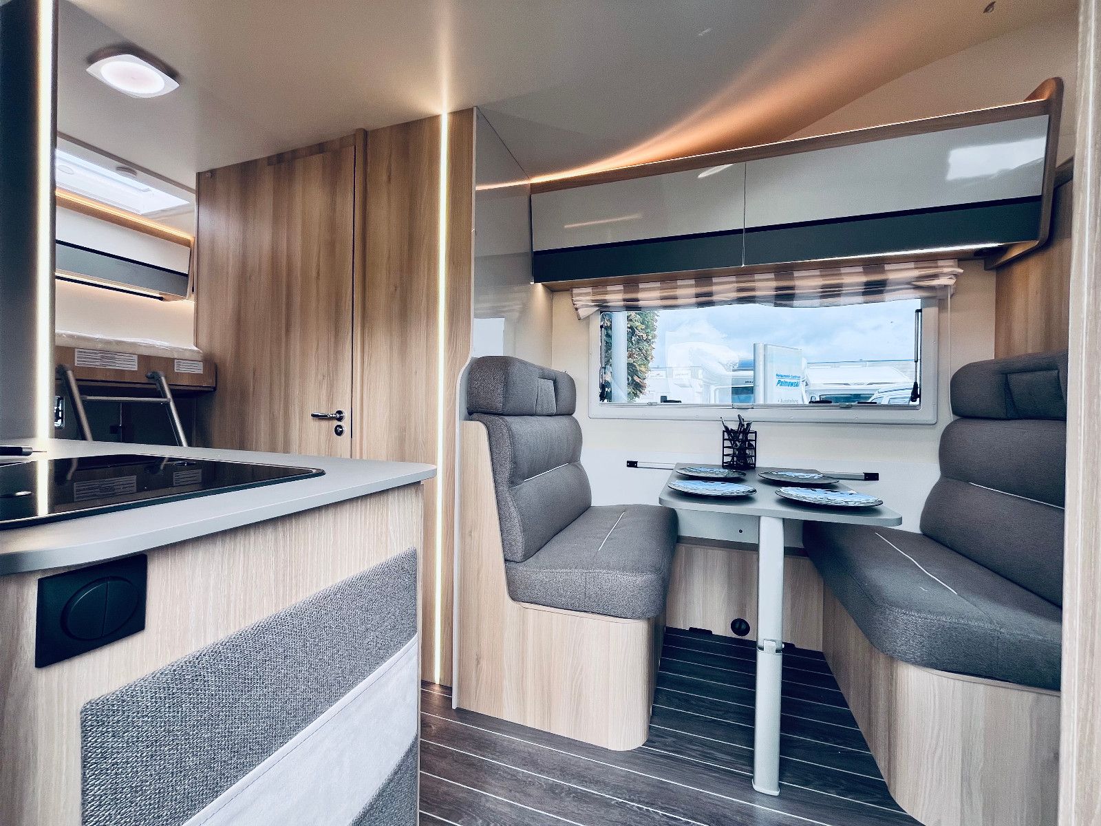 Fahrzeugabbildung NobelART A-9000 - Modell 2026