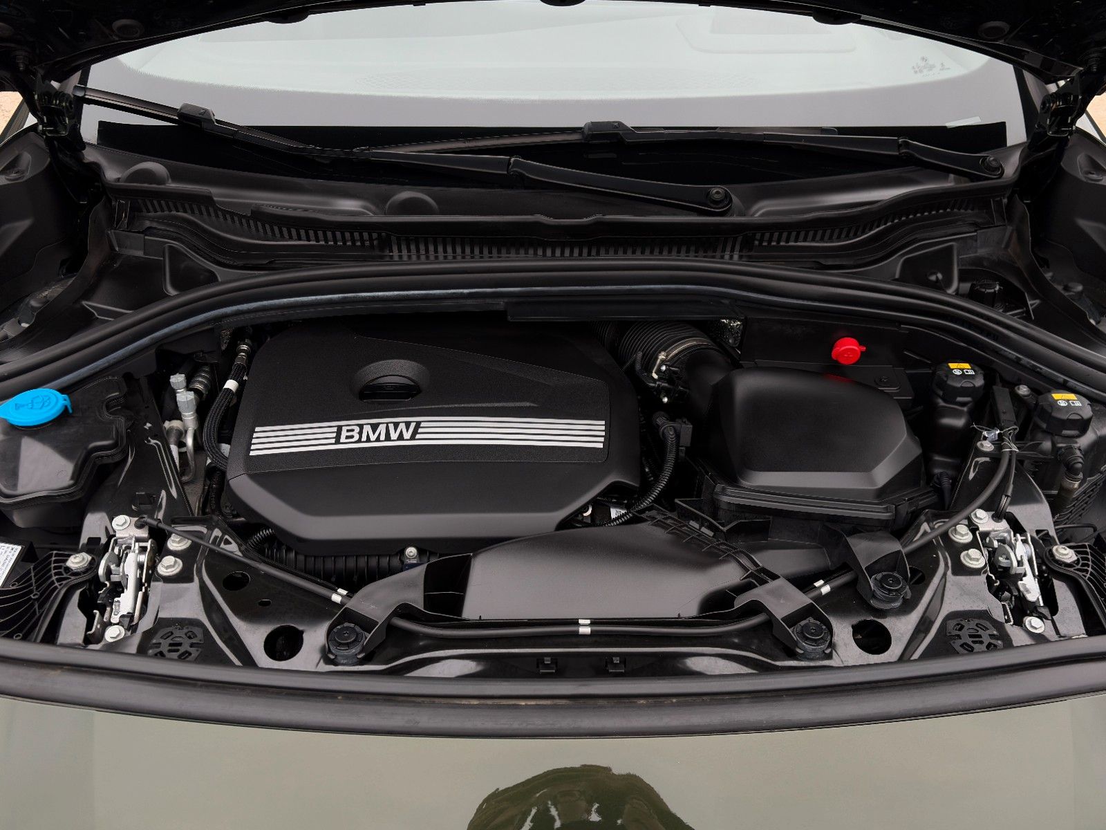 Fahrzeugabbildung BMW 223i Active Tourer M Sport Pano Massage H&K AHK