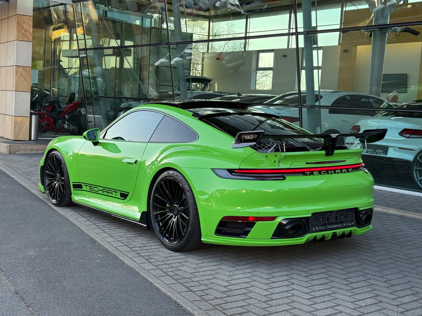 PORSCHE 911 992 TECHART KERAMIK LIFT CHRONO AKRAPOVIC