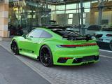 Porsche 911 992 TECHART KERAMIK LIFT CHRONO AKRAPOVIC - Porsche: Grün, 911
