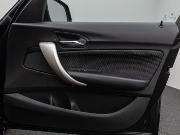 Fahrzeugabbildung BMW 116i Advantage Sitzhzg PDChint. Geschwindigkeit