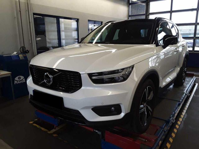 Volvo XC 40 R DESIGN T5 TWIN ENGINE/19Z./eGSD/H&K/360°