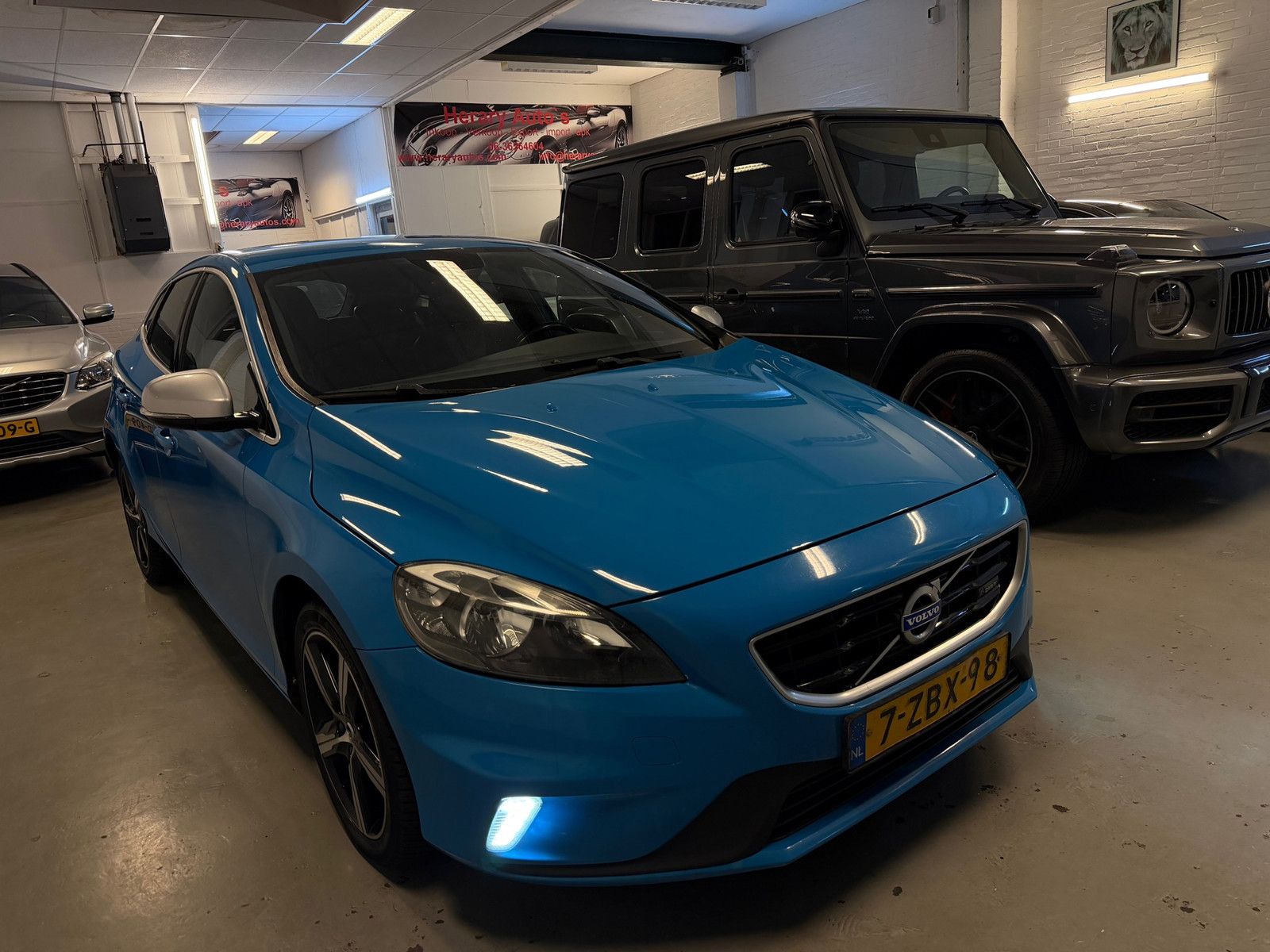 Volvo Volvo V40 2.0 D4 R-Design Leder Navi 5-Doors Led