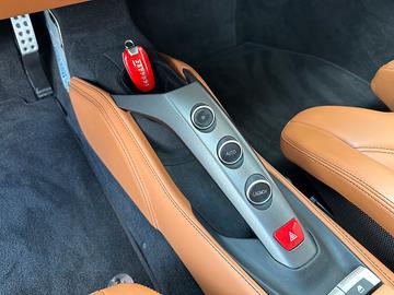 صورة مصغرة 42 لـ 2017 Ferrari 488 GTB