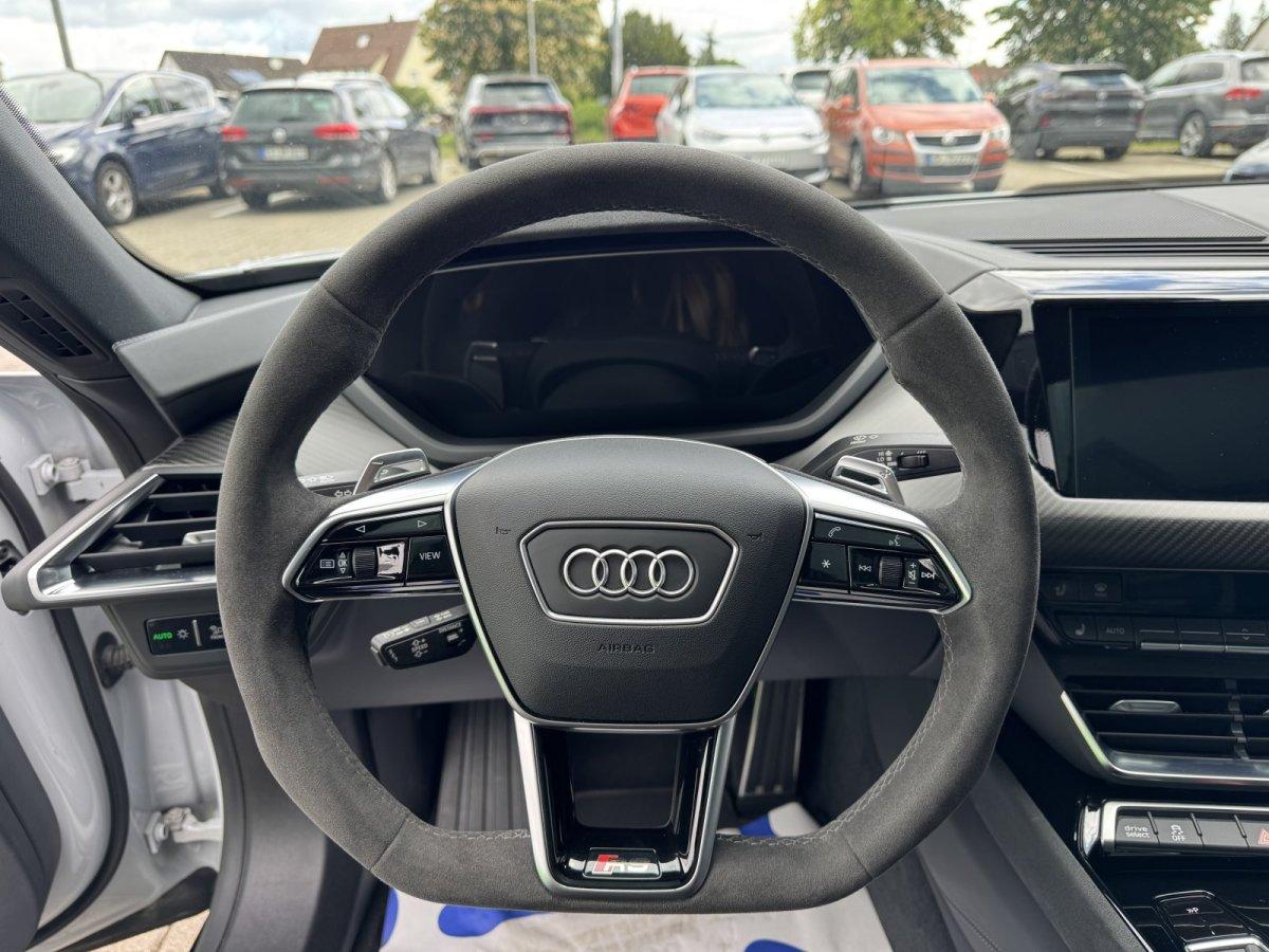 Audi e-tron RS GT quattro Carbon Top-View Headup 21Zo