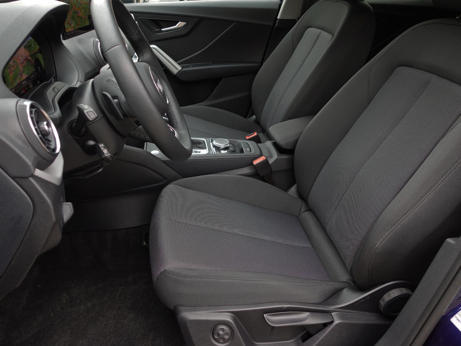 Fahrzeugabbildung Audi Q2 35 TFSI S tronic advanced Navi AHK Garantie