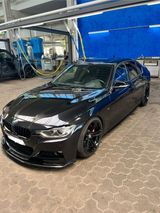 BMW F30 335i | Deutsches Fahrzeug | Top Zu... - BMW 335 aus 2012: 335i