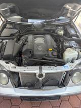 Mercedes-Benz E 280 T 2.8 L V6 mit TÜV bis 09/2026 - Mercedes-Benz E 280 aus 1998