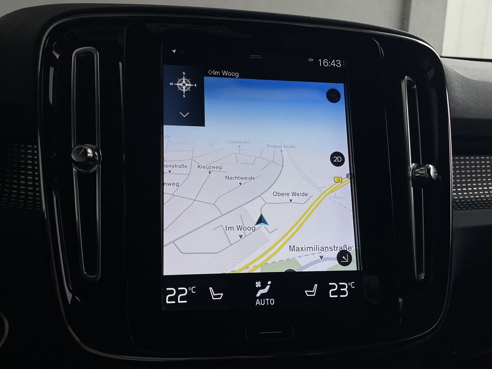 Volvo XC40 R-DESIGN 2WD NUR 23.180KM R.KAM NAVI LED foto 15