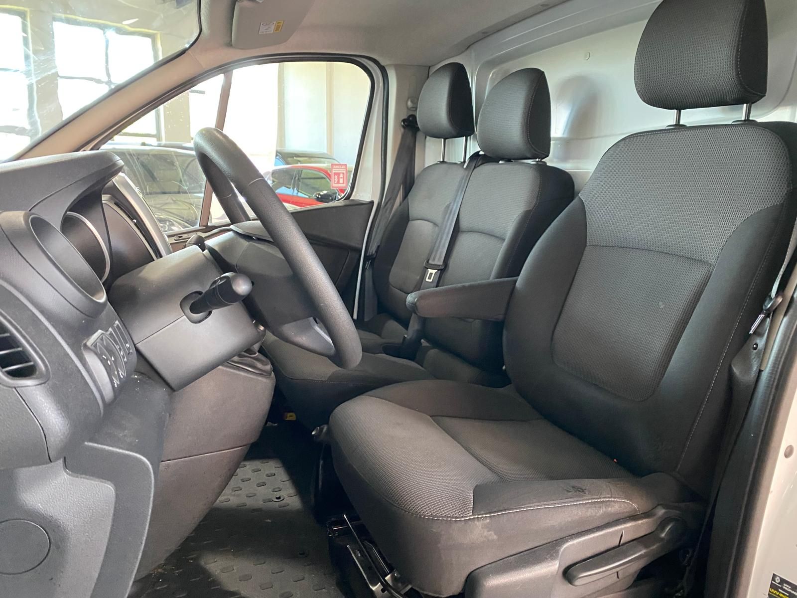 Fahrzeugabbildung Renault Trafic L1H1 2.0 Energy dCi 120/Klima/Navi/WÜRTH/