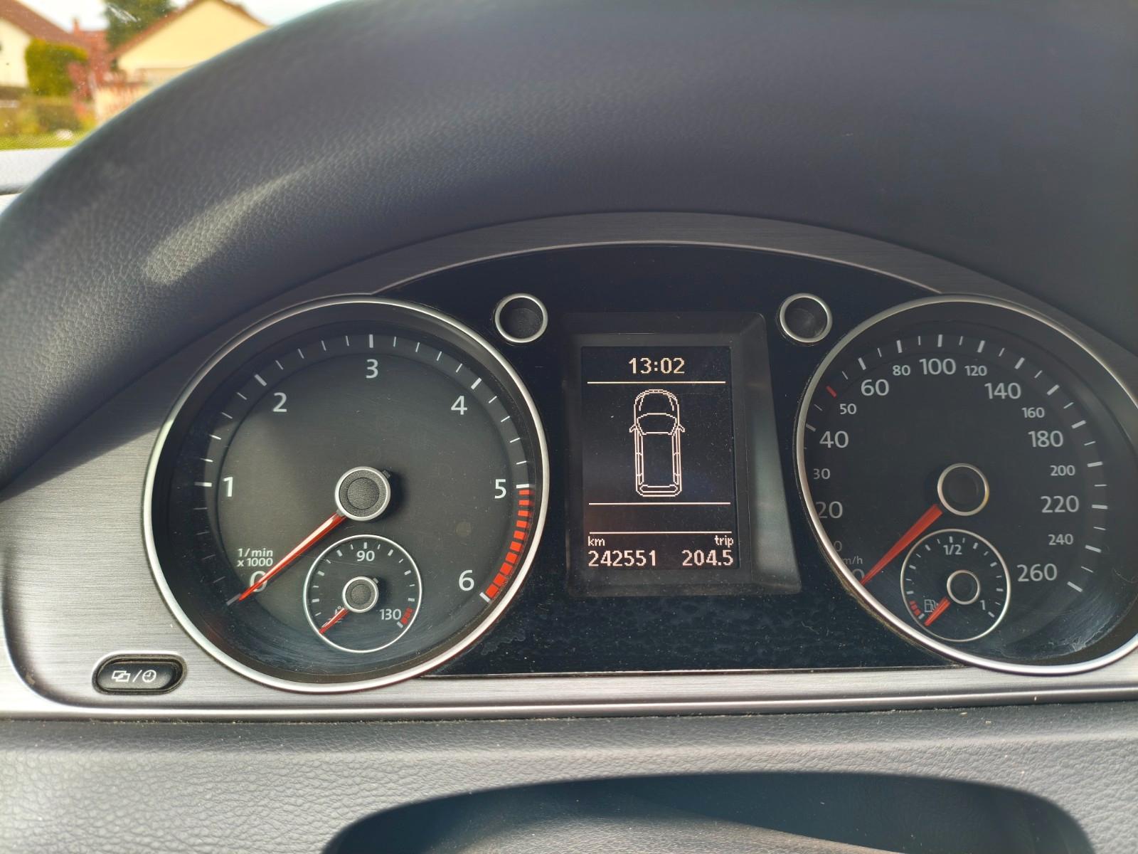 Volkswagen Passat 2014 — photo 7
