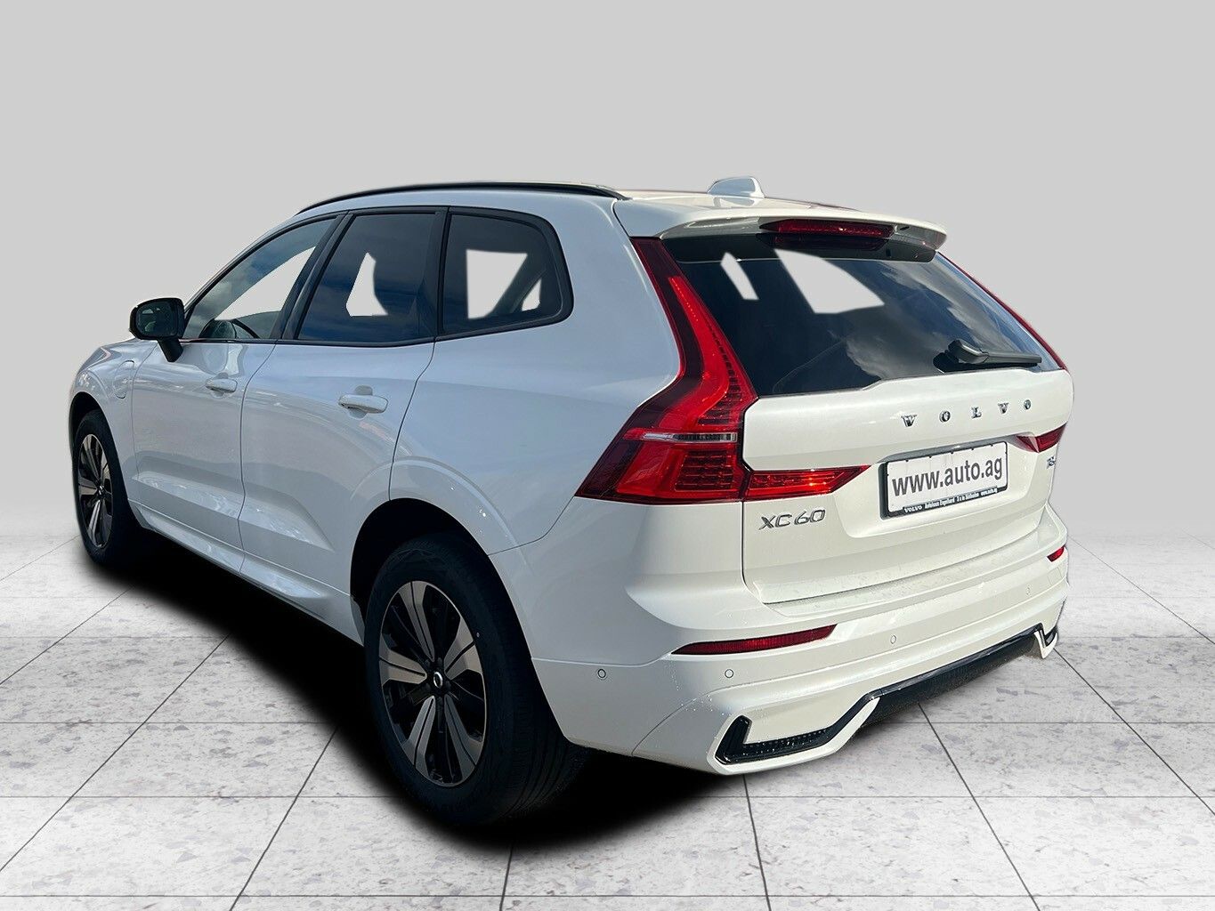 Volvo XC60 T8 PLUS DARK HOT DEAL imagem 3
