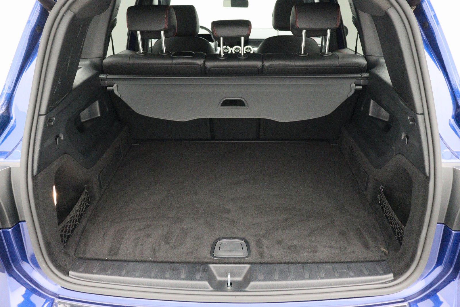 Fahrzeugabbildung Mercedes-Benz GLB 200 d AMG-Line DCT Distronic NAVI LED