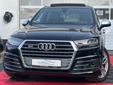 Audi SQ7 4.0 TDI QUATTRO/ 7SITZER/ PANO !!! - schwarze Audi SQ7