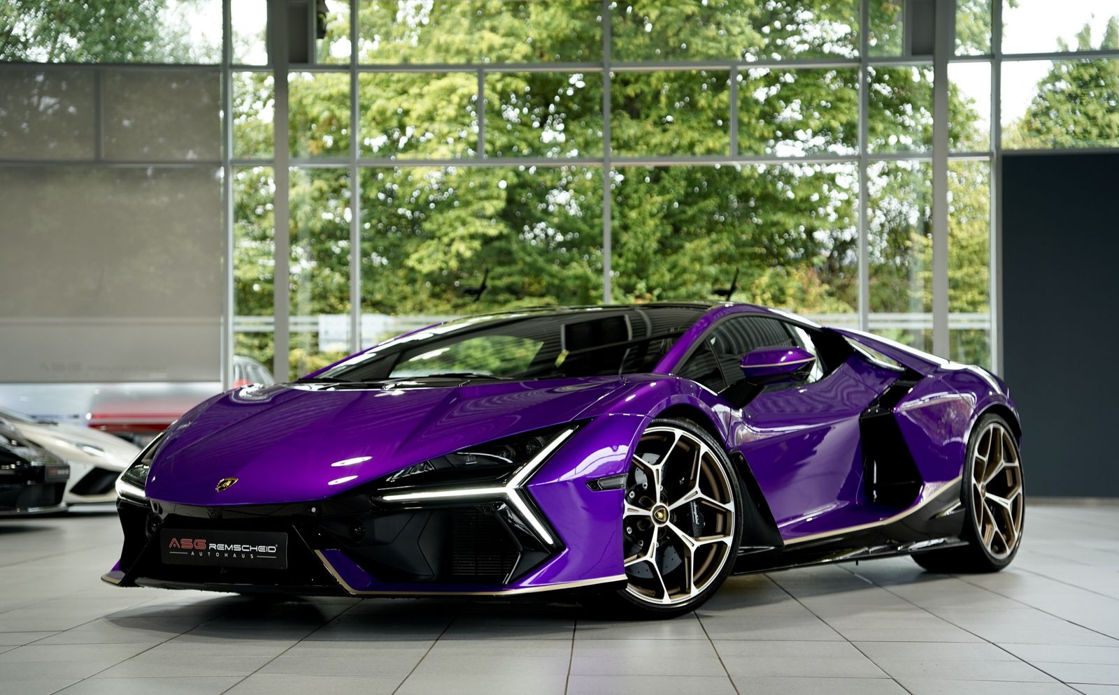 Lamborghini Revuelto