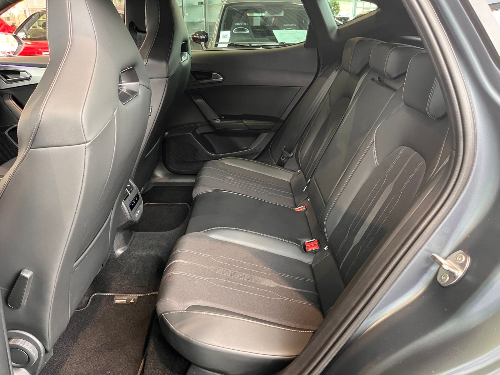 Fahrzeugabbildung CUPRA Formentor eHybrid VZ PANO LED NAV 19"