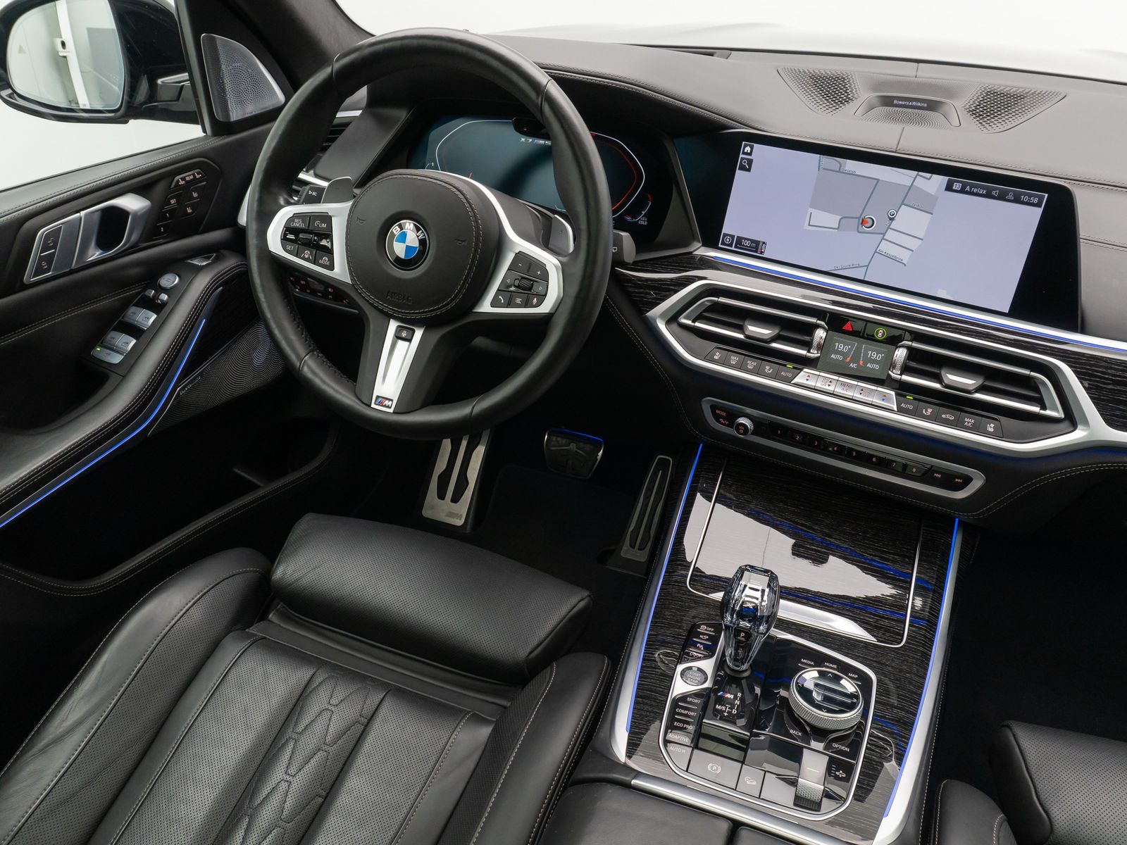 Fahrzeugabbildung BMW X7 M50i 360°HUD B&W Massage FondEnt 22Zoll Voll