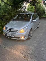 Mercedes-Benz B 150 - - Mercedes-Benz B 150 von privat