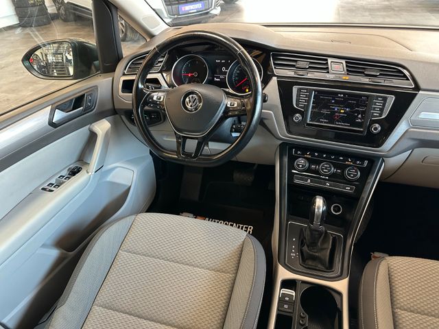 MYAUTOCENTER – Gebraucht- und Jahreswagen mit Werkstattservice in Pfaffenhofen Volkswagen Touran Comfortline BMTStart-Stopp *7 Sitzer*ACC